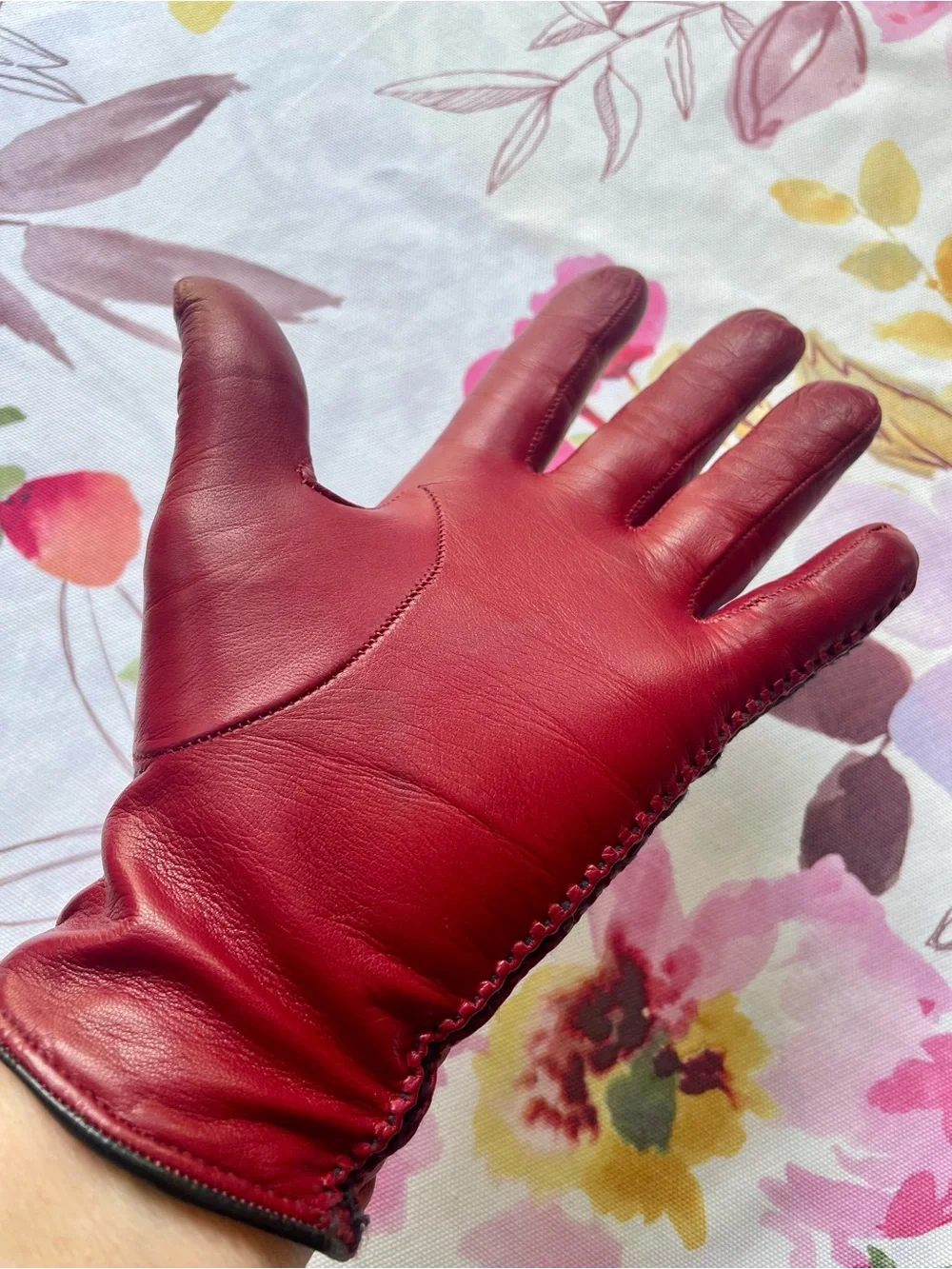 Luciano Italian Red Leather Women’s Gloves Cashmere Lined Size 7 EUC